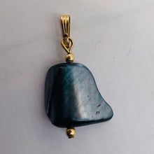Load image into Gallery viewer, Black Lip Shell 14kgf Drop Pendant | 1" Long | Black White | 1 Pendant |