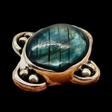 Load image into Gallery viewer, Labradorite Sterling Silver Oval Gemstone Ring | Size 5 | Blue Green | 1 Ring |