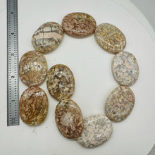 Load image into Gallery viewer, 1 Speckled Peach Chalcedony Pendant Bead 9155