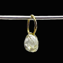 Load image into Gallery viewer, 0.22cts Natural Canary 3x3x2mm Diamond & 18K Gold Pendant 8798F