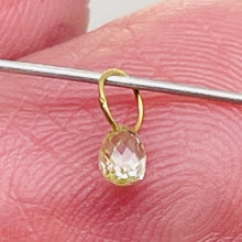 Load image into Gallery viewer, 0.22cts Natural Canary 3x3x2mm Diamond & 18K Gold Pendant 8798F