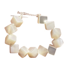 Load image into Gallery viewer, 12 Natural Mother of Pearl Shell 4x4x4mm Beads 004347