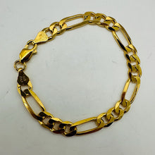 Load image into Gallery viewer, Handmade Italian 18K Gold Vermeil Figaro Chain Bracelet | 7mm | 7" | 10g |