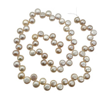 Load image into Gallery viewer, Top Drilled Button Lavender Pink FW Pearl Strand 104761