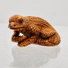 Load image into Gallery viewer, Intricate Carved & Signed Boxwood Lizard Ojime/Netsuke Bead