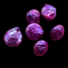 Load image into Gallery viewer, Purple Passion Six Freshwater Coin Pearls 008502