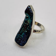 Load image into Gallery viewer, Pearl Sterling Silver Biwa Baroque Ring | Size 7 | Blue Purple | 1 Ring |
