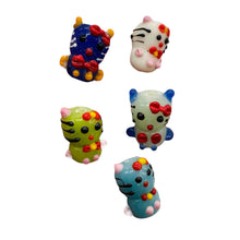 Load image into Gallery viewer, 5 Glass Lampwork Kitty Cat Cartoon Beads 007594