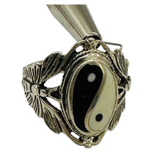 Load image into Gallery viewer, Yin Yang Black Agate Mother of Pearl Butterfly Sterling Silver Ring Size 6