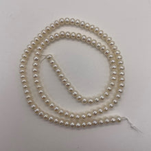 Load image into Gallery viewer, Creamy Chinese FW 4mm Pebble Pearl Strand 103128