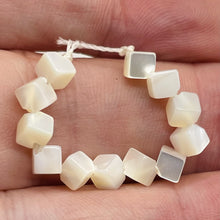 Load image into Gallery viewer, 12 Natural Mother of Pearl Shell 4x4x4mm Beads 004347