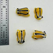 Load image into Gallery viewer, Frog Lampwork Glass Jumping Frog Beads | 17x12x9mm | Canary Yellow | 4 Beads