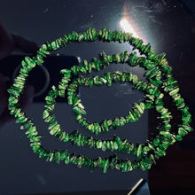 Load image into Gallery viewer, Diopside Strand Chip Bead 32" Strand | 11x8x5 to 7x5x4mm | Green | 200 Beads |