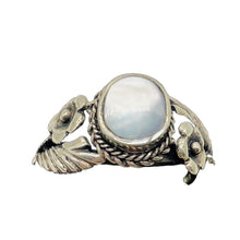 Load image into Gallery viewer, Mother of Pearl Sterling Silver Flower Leaf Ring | Size 8 | Silver | 1 Ring |