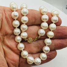 Load image into Gallery viewer, Lovely Creamy White Freshwater Pearl & 14K Gold 21 inch Necklace 9809