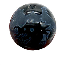 Load image into Gallery viewer, 1 Etched Dragon Phoenix Sardonyx 20mm Bead 10277 | 20mm | Black and White