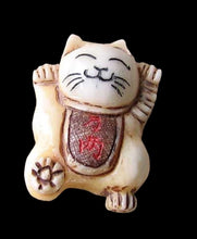 Load image into Gallery viewer, Cheers Charming Carved & Scrimshawed Kitty/Cat Waterbuffalo Bone Bead 010576