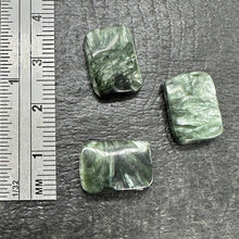 Load image into Gallery viewer, 3 Sultry Green Seraphinite 14x10x4mm Rectangle Focal Beads 8688