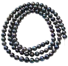 Load image into Gallery viewer, Fab 5mm Near Round Black Peacock FW Pearl Strand 109451