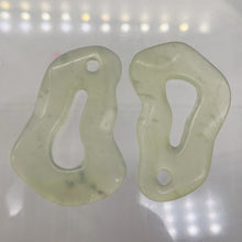 Load image into Gallery viewer, Serpentine New Jade 17g Irregular Loop Pendant Beads | 55x38x7mm | Clear Milky |