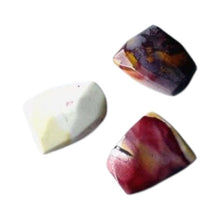Load image into Gallery viewer, Stunning Natural Mookaite 3 Faceted 25x21x8mm Pendant Beads 004913