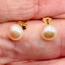 Load image into Gallery viewer, Pearl 14K Gold Stud Round Earrings | 7mm | Rosy Pink | 1 Pair
