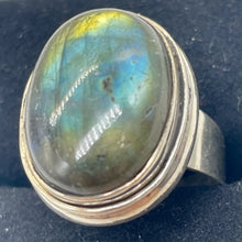 Load image into Gallery viewer, Labradorite Sterling Silver Oval Stone Ring | Size 6 | Blue Flash | 1 Ring |