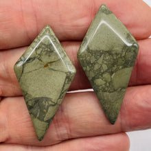 Load image into Gallery viewer, Owyhee Jasper Kite Briolette Pendant Beads | 43x23x4mm | Gray Black | 2 Beads |
