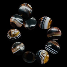 Load image into Gallery viewer, 4 Beads of Sardonyx Agate 20mm Coin Beads 009349