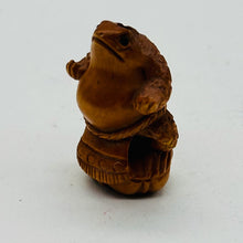 Load image into Gallery viewer, intricately Carved Signed Boxwood Sumo Frogg Bead | 1 1/4" Tall | Brown