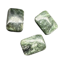 Load image into Gallery viewer, 3 Sultry Green Seraphinite 14x10x4mm Rectangle Focal Beads 8688