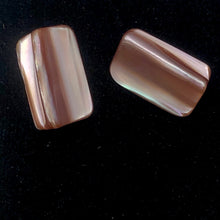 Load image into Gallery viewer, 2 Beads of Natural Dark Pink Mussel Shell Beads 4324