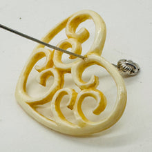 Load image into Gallery viewer, Delicate Carved Waterbuffalo Bone Heart Bead 10743
