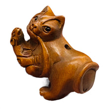 Load image into Gallery viewer, Kitty Cat Crouching Signed Netsuke Bead | 1 Netsuke Bead | | 27x15x19mm | Brown