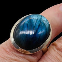 Load image into Gallery viewer, Labradorite Sterling Silver Oval Stone Ring | Size 7 3/4 | Blue Flash | 1 Ring |