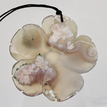 Load image into Gallery viewer, Quartz Pendant Flower | 55x8mm | Lavender White | 1 Bead