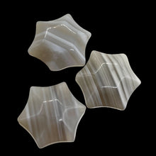 Load image into Gallery viewer, Twinkle 3 Carved Grey Agate 6-Point Star Beads 9245GA