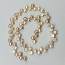Load image into Gallery viewer, Top Drilled Button Lavender Pink FW Pearl Strand 104761