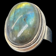 Load image into Gallery viewer, Labradorite Sterling Silver Oval Stone Ring | Size 6 | Blue Flash | 1 Ring |