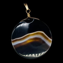 Load image into Gallery viewer, Sardonyx Agate 40mm Coin 14K Gold Filled Bead Pendant | Black | 2" Long |