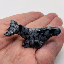 Load image into Gallery viewer, Hand-Carved Posed Seal | 55x25x15mm | Black White | 1 Figurine |