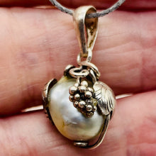 Load image into Gallery viewer, South Sea Pearl Sterling Silver Teardrop Pendant | 1" Long | Silver Gray | 1 |