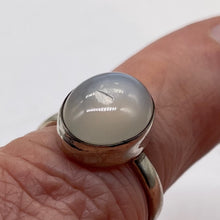 Load image into Gallery viewer, Moonstone Sterling Silver Oval Ring | 7 | White |