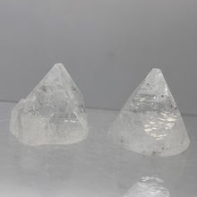 Load image into Gallery viewer, Apophyllite Stilbite Duo 104tcw Pyramids | 22x20 to 23x18mm | Clear, White |