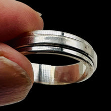 Load image into Gallery viewer, Sterling Silver Double Band Spinner Ring | Size 9 | Silver | 1 Ring |