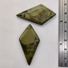 Load image into Gallery viewer, Owyhee Jasper Kite Briolette Pendant Beads | 43x23x4mm | Gray Black | 2 Beads |