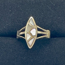 Load image into Gallery viewer, Mother of Pearl Sterling Silver Inlaid Briolette Ring |Size 8.25 | Silver White|