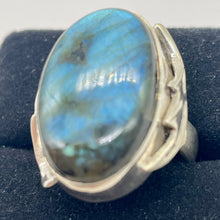 Load image into Gallery viewer, Labradorite Sterling Silver Oval Stone Ring | 7 | Blue Flash | 1 Ring |