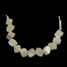 Load image into Gallery viewer, 12 Natural Mother of Pearl Shell 4x4x4mm Beads 004347