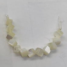 Load image into Gallery viewer, 12 Natural Mother of Pearl Shell 4x4x4mm Beads 004347
